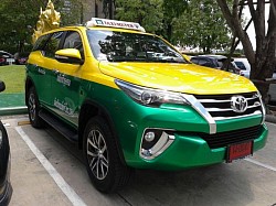 Taxi Fortuner